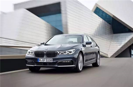 The cantilever top posts of BMW 3 series to 7 series unexpectedly use these two types of engineering plastics